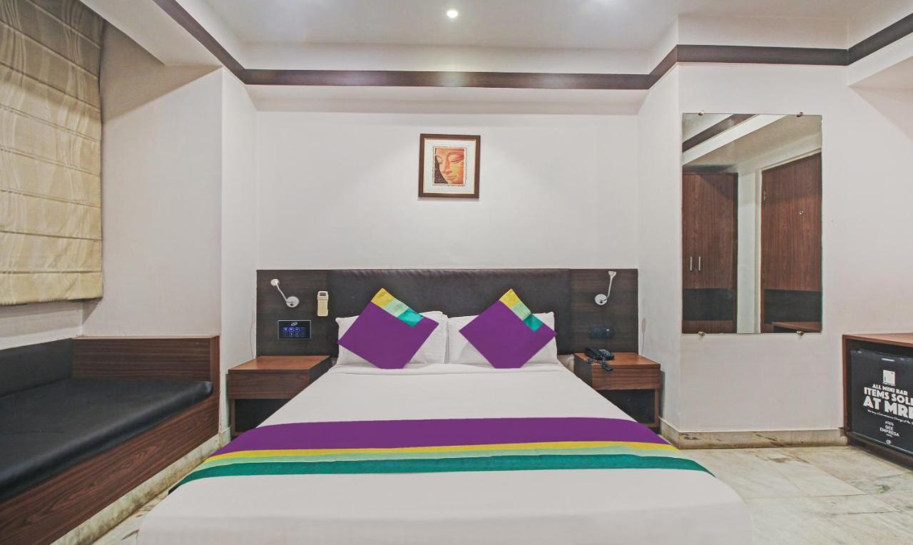Treebo Premium Dee Empresa Hotel Kolkata Bagian luar foto