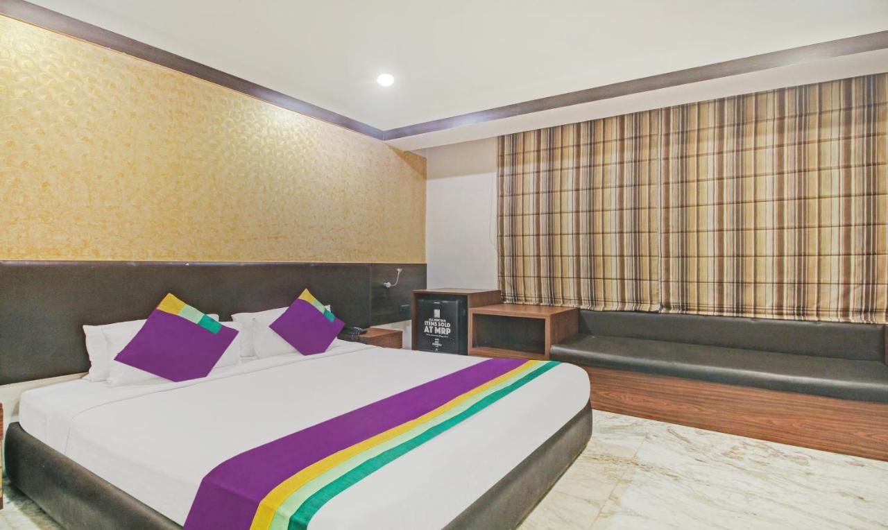 Treebo Premium Dee Empresa Hotel Kolkata Bagian luar foto