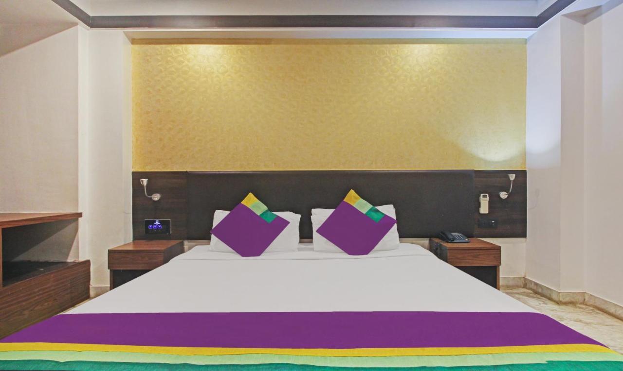 Treebo Premium Dee Empresa Hotel Kolkata Bagian luar foto