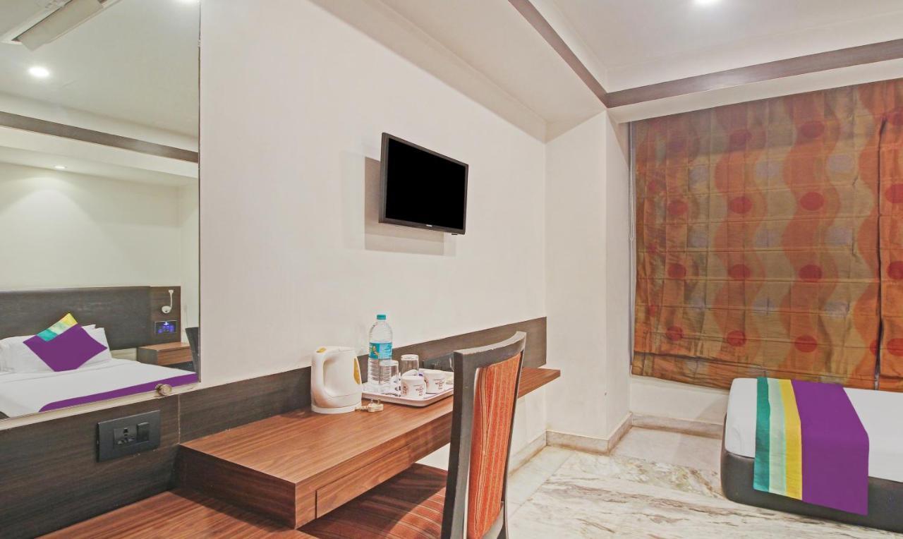 Treebo Premium Dee Empresa Hotel Kolkata Bagian luar foto