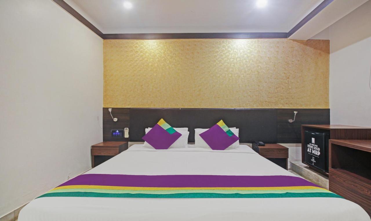 Treebo Premium Dee Empresa Hotel Kolkata Bagian luar foto